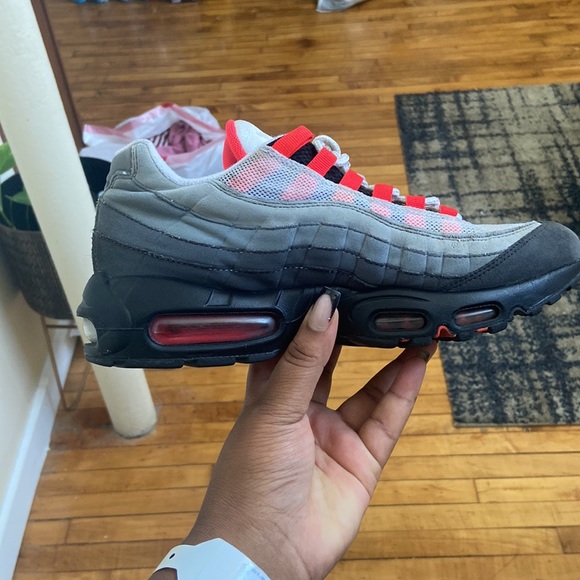 Nike Air Max - Picture 3 of 4